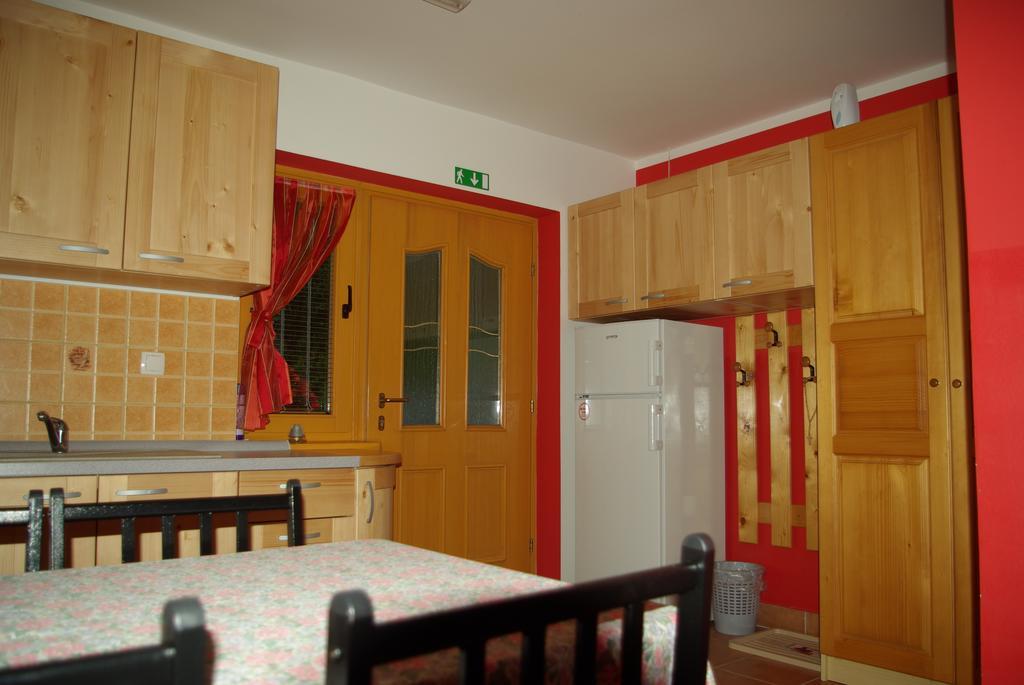 Apartment Beli Zajec Мозирє Екстер'єр фото